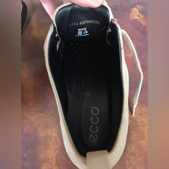 Ecco Tan Suede Shoes - Picture 9 of 9